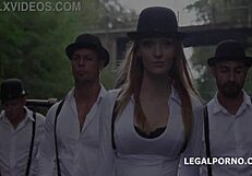 Yo, belle úplně ovládá ten český gangbang, vede šílené drsné prdelení v části 3!