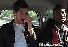 Гей аматьор прави групов тройка с кума