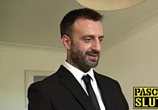 Klasna submisivna kučka šibana i vezana u grubom seksu s velikim sisama i dupetom.