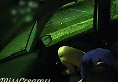 Ti sei mai chiesto cosa succede quando una moglie si fa dita in parcheggio pubblico fino a squirtare?