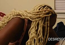 Session de fellation et branlette maison