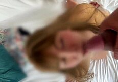 Sesi hardcore mereka liar dan kotor. Babe gemuk dapat cum di mulut dan bersihkan.