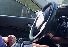 נתפסתי מתאננת במכונית על ידי זר שעשה לי קום