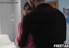 Hej kochanie, chcesz zobaczyć, jak Lexi Luna zdradza z obcymi cały dzień za plecami męża?