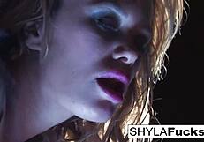 Smoking fetish blonde bombshell Shyla Stylez indulges