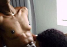 Ebony amateur finds a shower session steamy