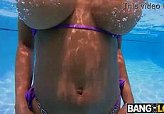Amateur Ebony couple has hardcore doggystyle and Creampie