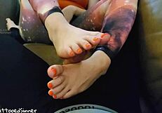 Foot fetish play of kinky amateur girlfriend