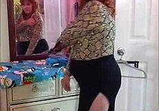 Horny Granny's Noisy Pussy Gets Sucked