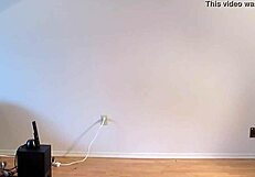 This video shows a amateur girl giving a hot performance with her sensuous movements