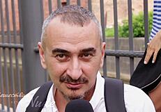 Nude model flashes in public outdoor settings