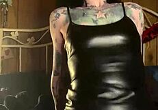 I orgasms so hard riding that dildo