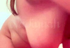 nadiyyah says, 'look at my hairy pussy'