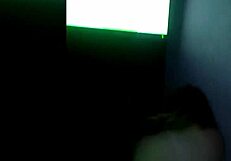 Pierde su virginidad viendo el juego España vs Alemania 1-1. ¡Qué rico grabar esto casero!