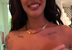 Exotic Zoey Sinn blows in POV!