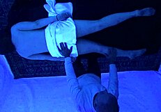 gigi breeze's relaxing blacklight massage session with teen vibes