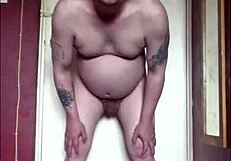 bisexual guy craving your pee after his own