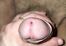i give my boyfriend a morning handjob to wake him up