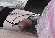 Intense Hands-Free Cumshot with Estim