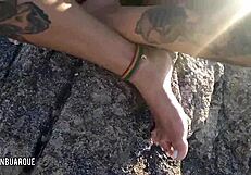 Teasing pussy show on Florianópolis beach?