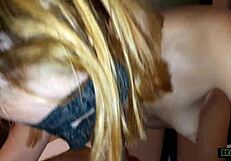 um oral e beijo grego da novinha sara bunny