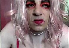 Amateur’s hard core session with a crossdresser