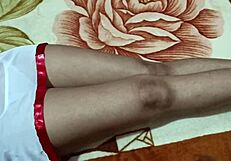 Is This Indian Girlfriend's Pussy Too Tempting?