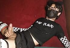 i dress as femboy and masturbate watching myself uwu