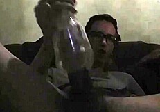 Gay Guy Toys His Ass!