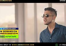 does this redhead get her pussy licked good?