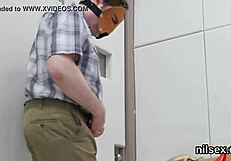 สาววัยรุ่น 18+ ตัวบ้าโดนเย็ดรูตูดสุดบรูทัลในคุก!