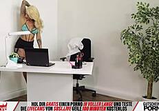 blonde sexbomb shows hot moves on webcam