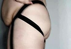 Torremolinos bodybuilder takes monster cock deepthroat and cumshot