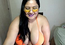 Premium fan video calls me during live broadcast