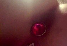 솔로 팬티 채우기 오르가즘으로 이어져