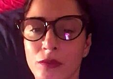 Watch this Italian milf housewife masturbate at home