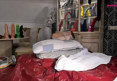 Teenie Taking Extreme Anal Live