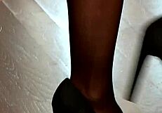 i can’t stop staring at gorgeous remy naked and horny. i need her now, damn, she’s adorable and driving me wild every second.