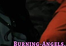 我家狂野哥特小妞三人行玩得超变态