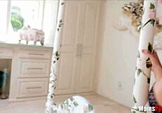 Hardcore Fucking with My Hot Stepmommy Made Easy