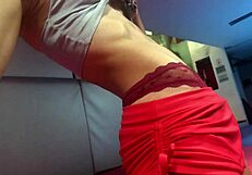 gina gerson working out at the gym in a sexy way with her skinny body