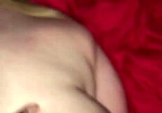 حبيبة بيضاء تشتهي زب أسود كبير من صديق