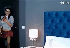 watch ellerii masturbate on webcam?