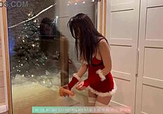 Neighbor Masturbates With Dildo At Christmas Tree