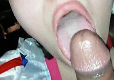 beautiful brunette sucking big cock