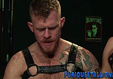 Buff guy: Suck those big dicks and facialize me!