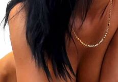 Chaturbate Babe Shows Off Perfect Tits