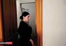 Girlfriend wakes me with oral sex, wants hard fucking