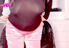 Neighbor watches curvy girl masturbate to orgasm!