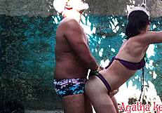 Tomei Banho De Mangueira Com Meu Tio Bolt Jones Hard